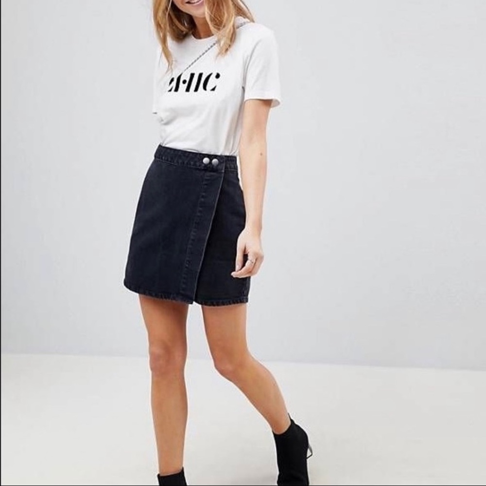 asos black jean skirt!